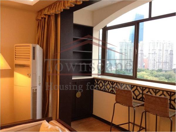balcony Spacious 2BR apt with park view and 20sqm terrace