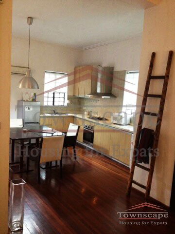 Kitchen Apartment in the heart of Shanghai Line 2