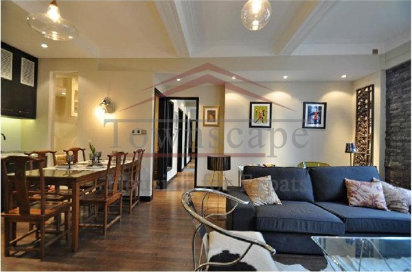 high quality lane houses Renovated old apartment on West Nan Jing Road with nice environment
