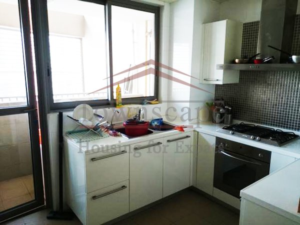 apartment for rent near Nanjing road jing