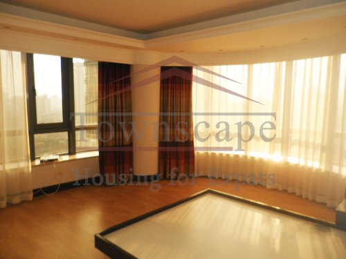 shanghai rent 4 BR high floor apartment for in Top of city compound