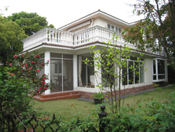 Big 5 BR villa with garden in Gubei district