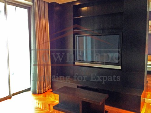 nanjing west road apartments Modern and renovated Crystal Pavilion apartment with balcony near nanjing west road