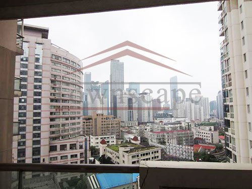 city view shanghai housing Bright apartment for rent in Jingan Temple area