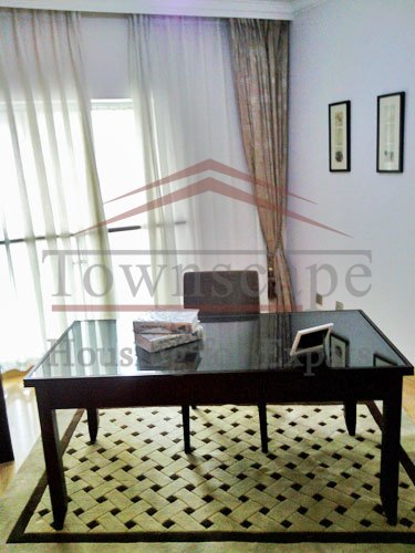 pudong rentals with study Big and bright Shimao Riviera apartment for rent in pudong.