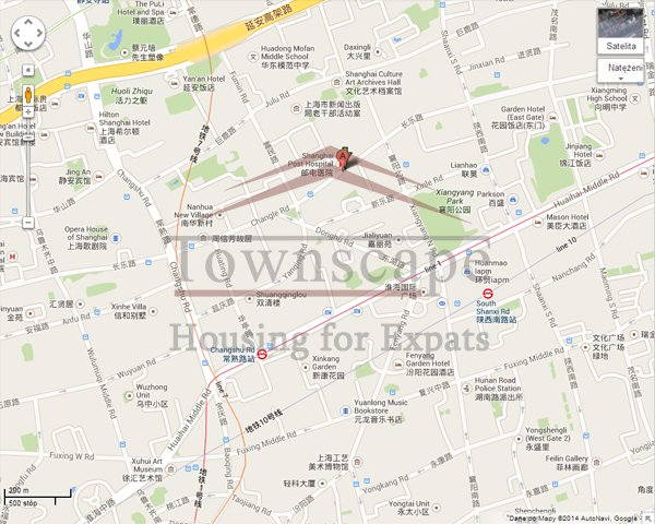 housing shanghai Old apartment with wall heating for rent on Changshu road