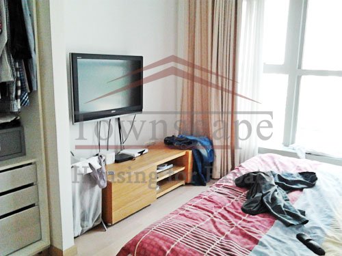 renting flat in shanghai Renovated and bright apartment for rent in Eight Park Avenue - Jing