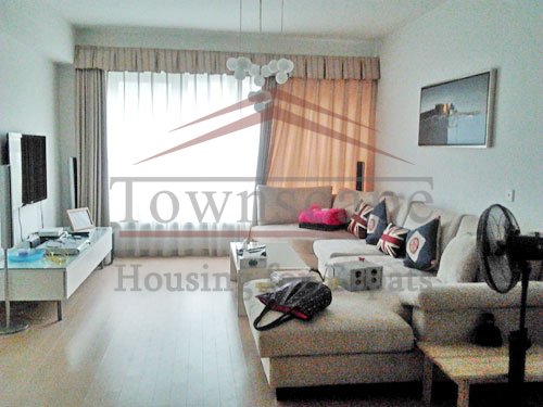 shanghai rent flat Renovated and bright apartment for rent in Eight Park Avenue - Jing