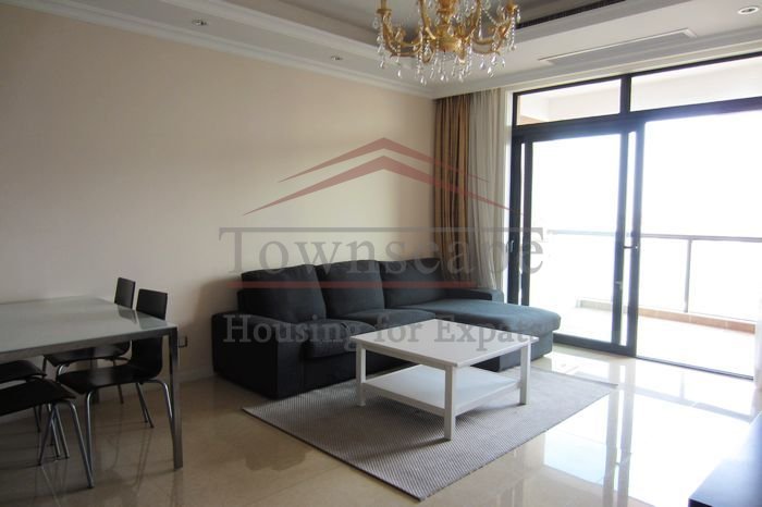 Rent apartment in Shanghai Perfect 2BR apartment 2 mins from West Nanjing road line 2