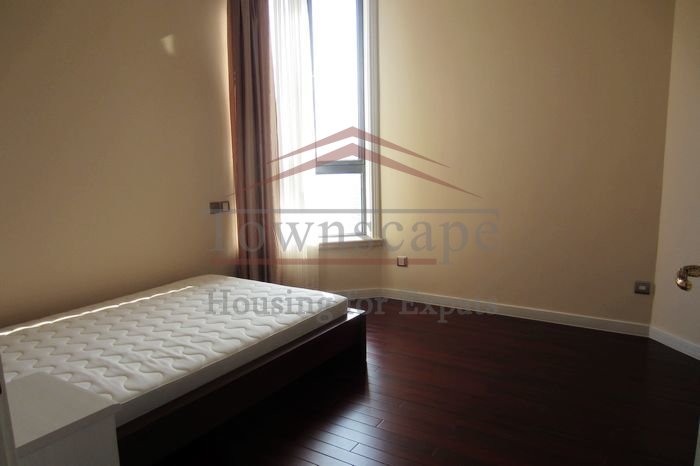 West nanjing road shanghai Perfect 2BR apartment 2 mins from West Nanjing road line 2