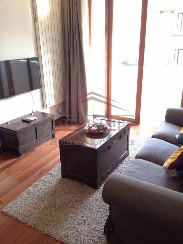 Rent apartment in Shanghai Clean Modern 1 BR Lane House in French Concession near line 1/7/9