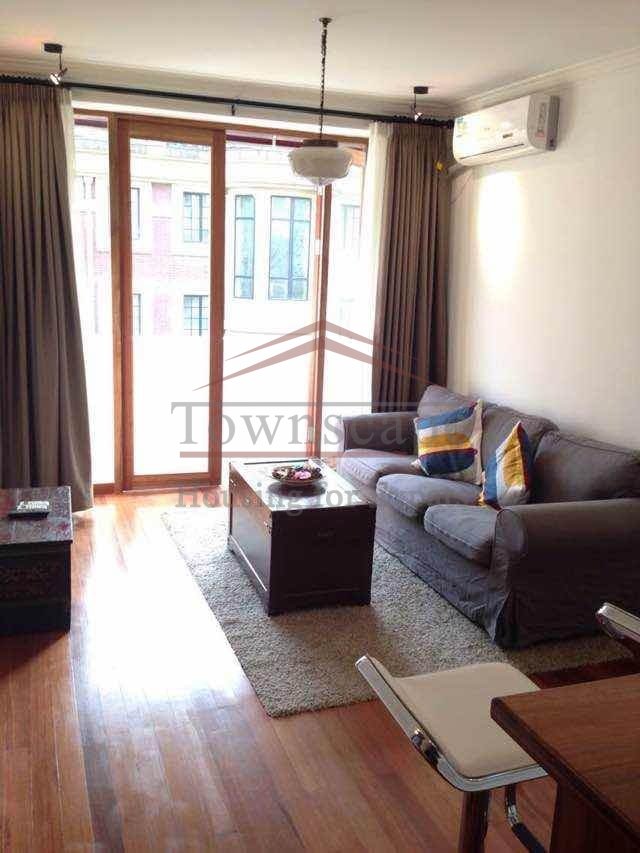 rent an apartment in Shanghai Clean Modern 1 BR Lane House in French Concession near line 1/7/9