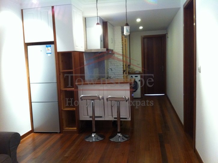 Live in Shanghai China Clean Modern 1 BR Lane House in French Concession near line 1/7/9