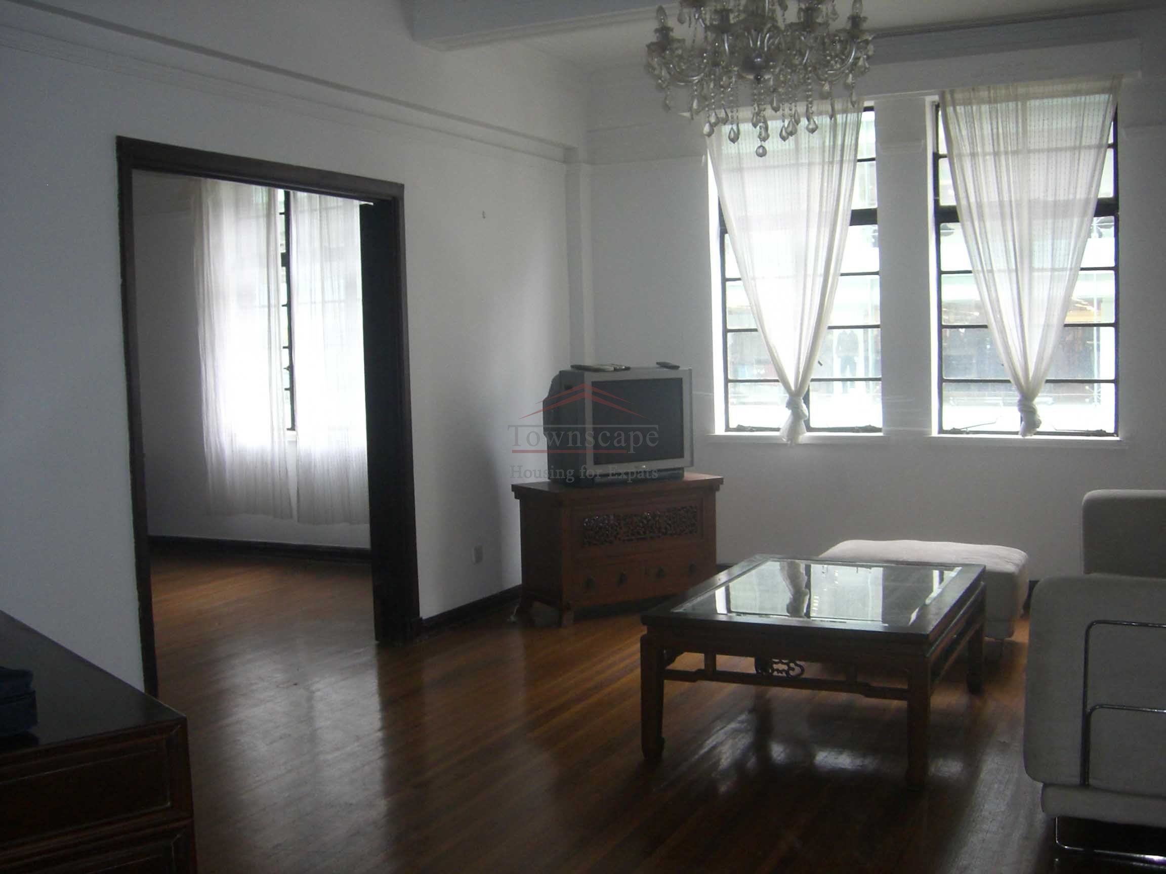 expat housing shanghai 3 Bedroom Apt. West Nanjing rd. L2 w/Library