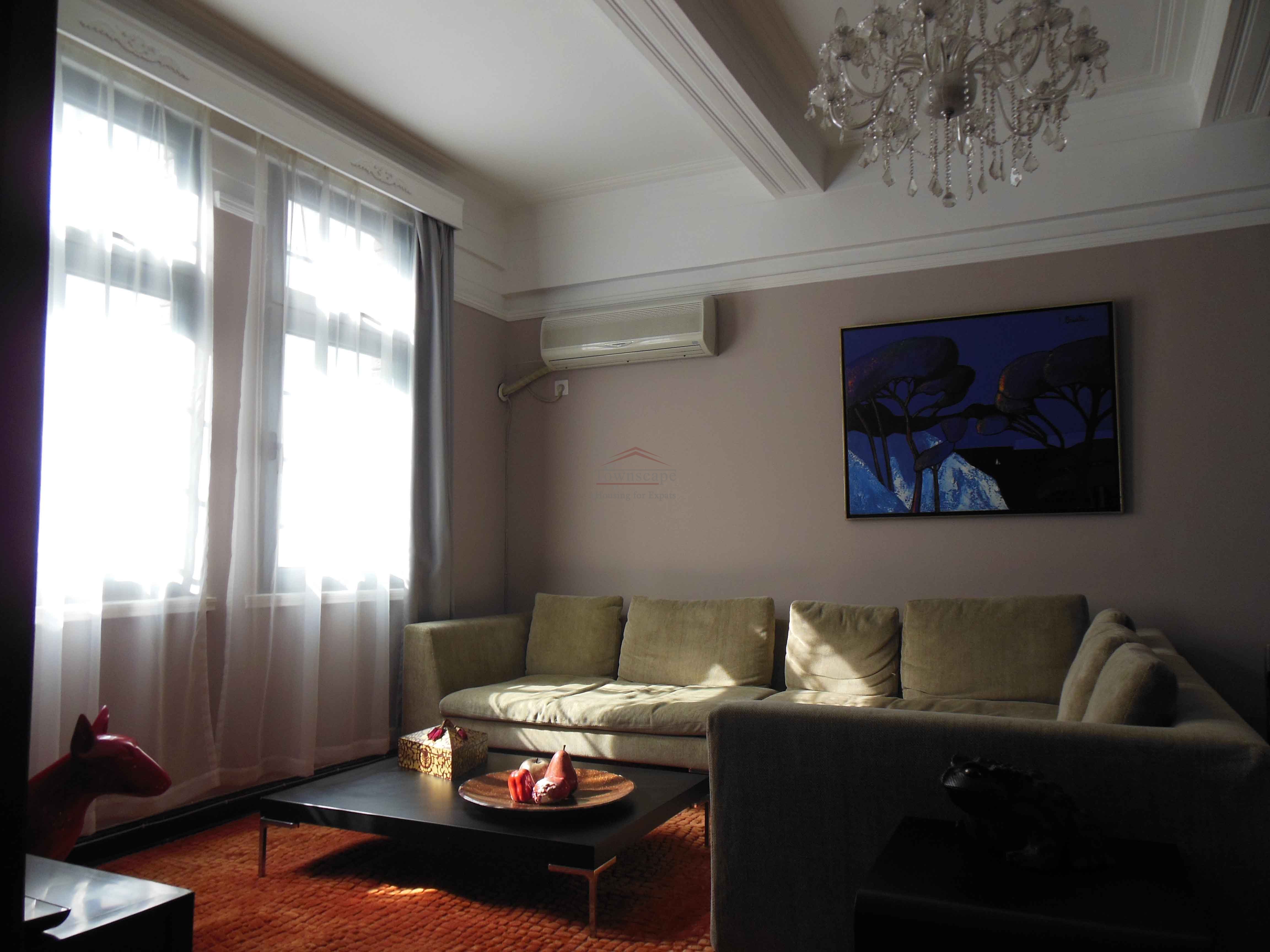 Shanghai house 3 Bedroom Apt. West Nanjing rd. L2 w/Library
