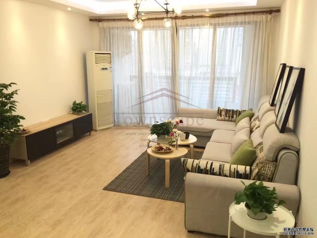  Bright and Modern 2BR Apartment at Laoximen near Xintiandi