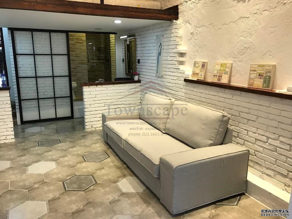  Converted Loft w/Terrace and Patio in French Concession