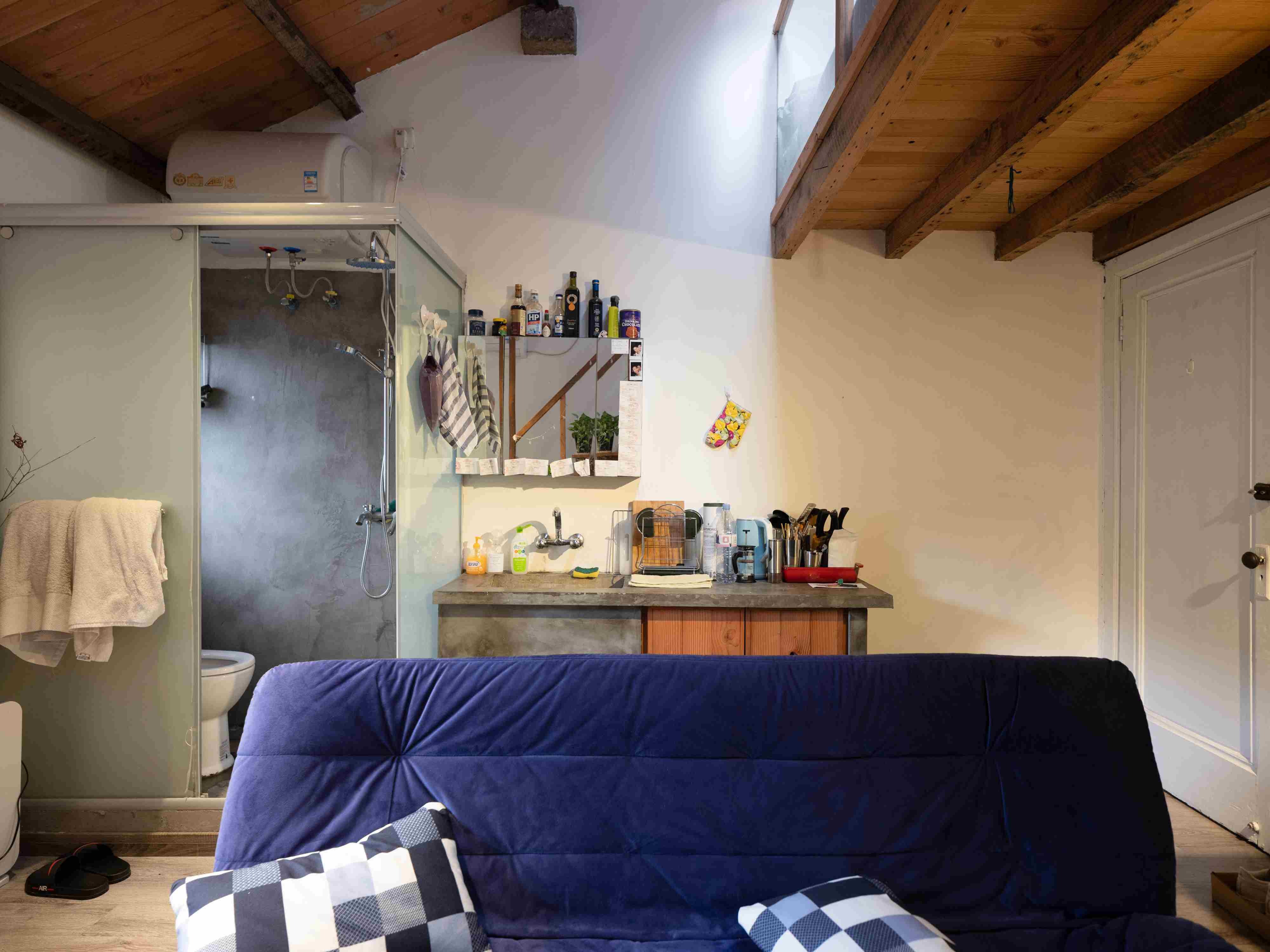  Cozy Loft Apartment in Former French Concession