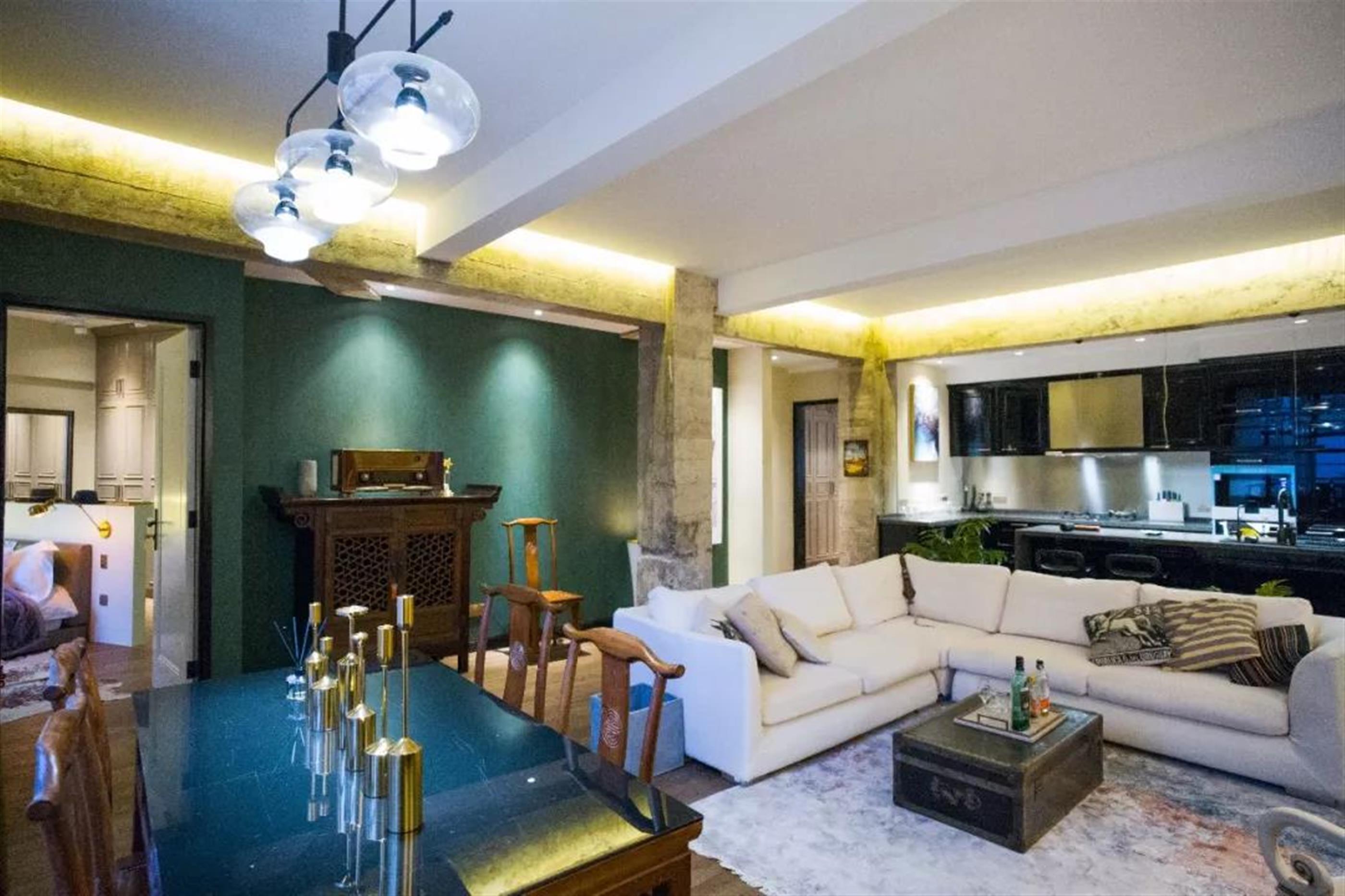 modern decor Historic High-Quality 4BR Lane House Apartment nr LN 2/12/13 for Rent in Shanghai