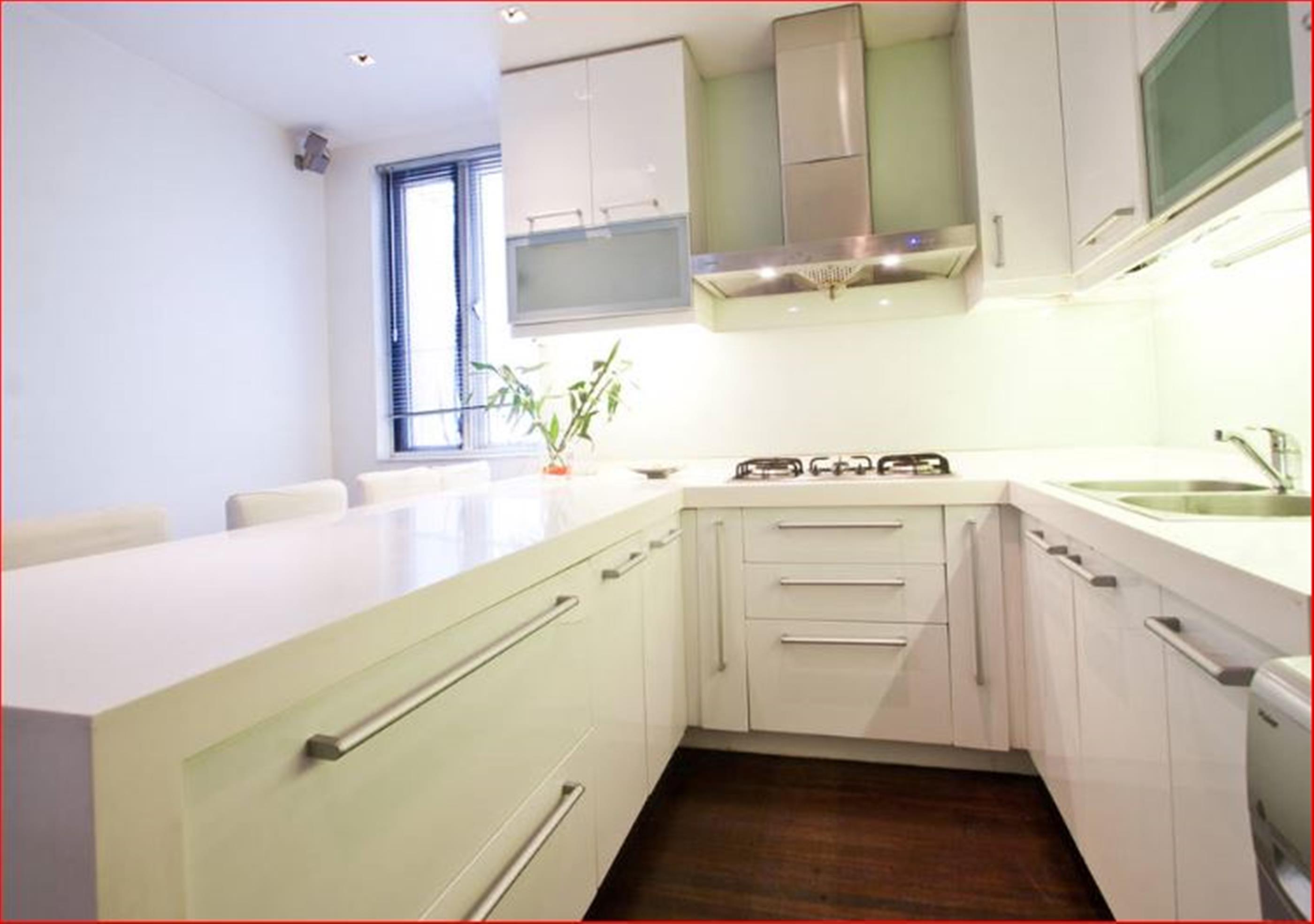 modern kitchen Renovated Bright Spacious Modern FFC 1BR Apt nr LN1/2/7/10/11 in Shanghai for Rent
