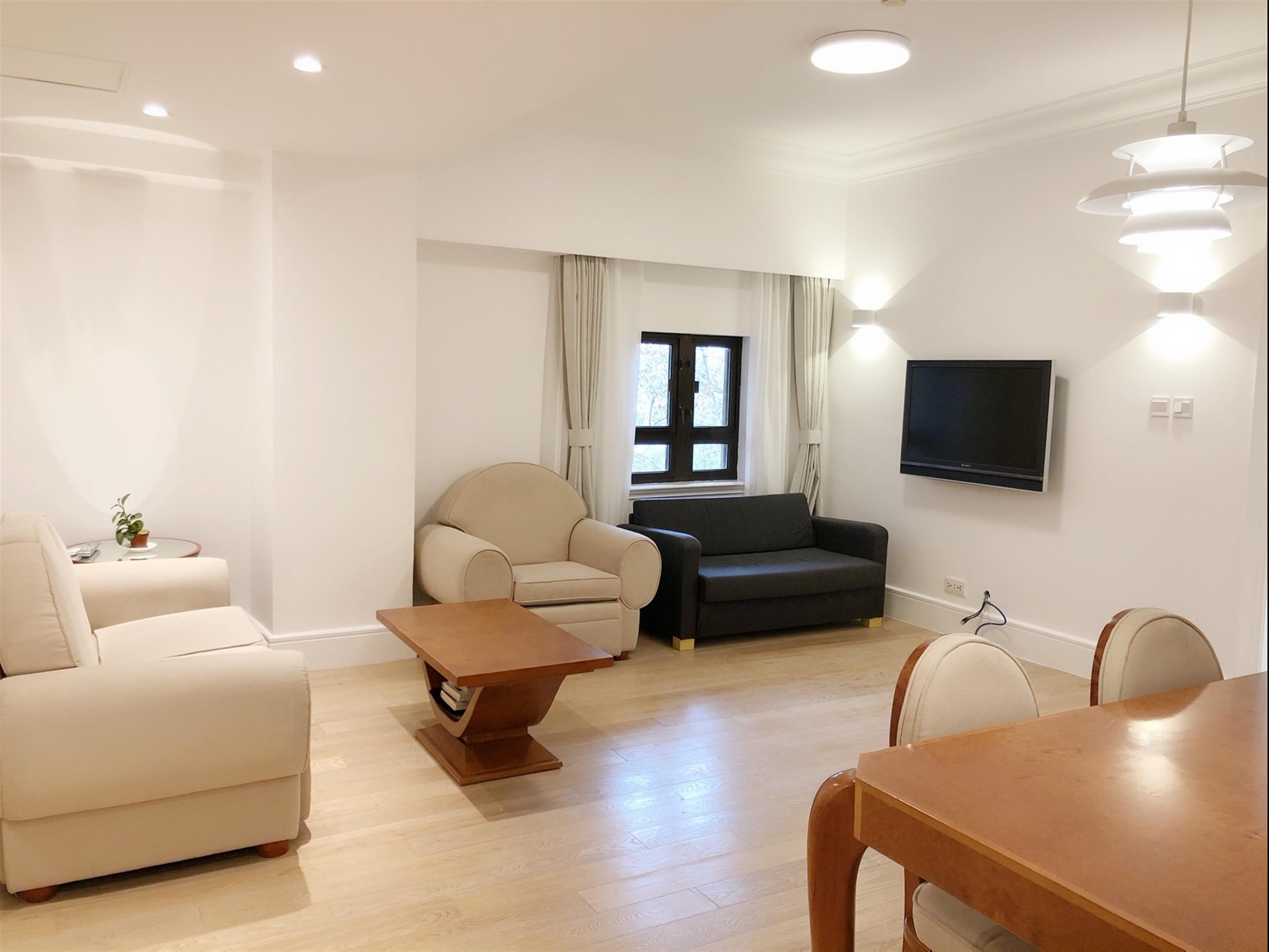 New furniture Newly-Renovated Prestigious FFC 1BR Apartment Nr LN 1 Hengshan Rd for Rent in Shanghai