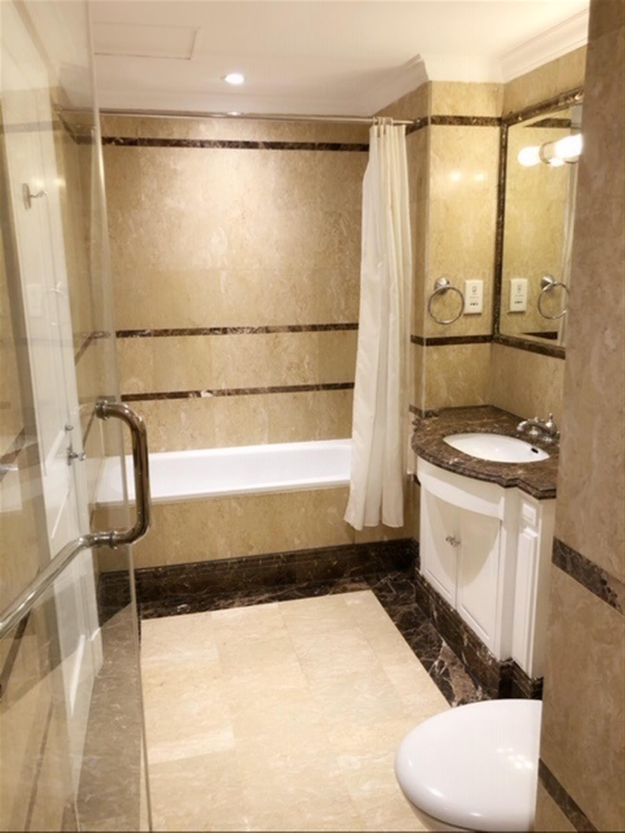 bathroom Newly-Renovated Prestigious FFC 1BR Apartment Nr LN 1 Hengshan Rd for Rent in Shanghai