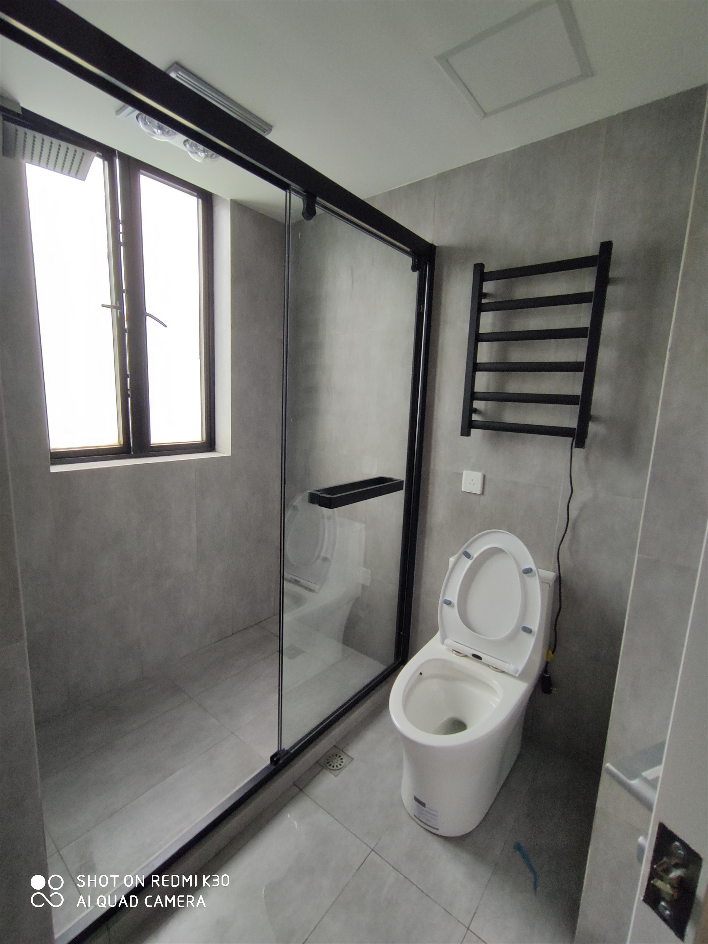 2nd bathroom Newly Renovated Spacious Convenient 3BR FFC Apartment nr LN 8/9/10/13 for Rent in Shanghai
