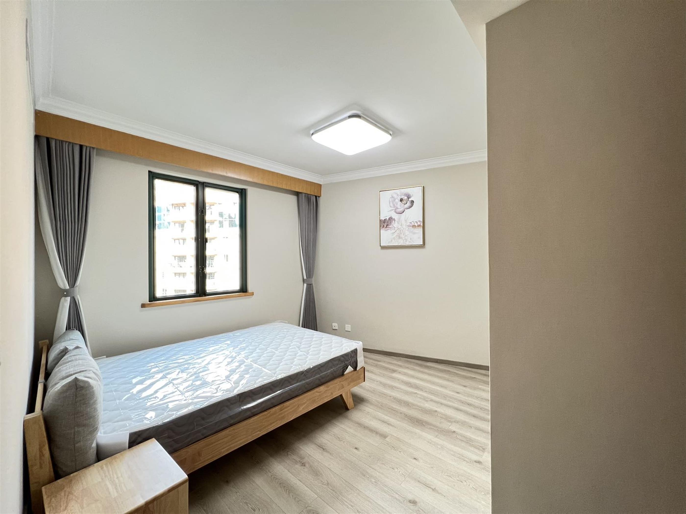 Bedroom 4 Spacious Modern 3BR for Rent in Shanghai’s LuJiaZui Yanlord Gardens