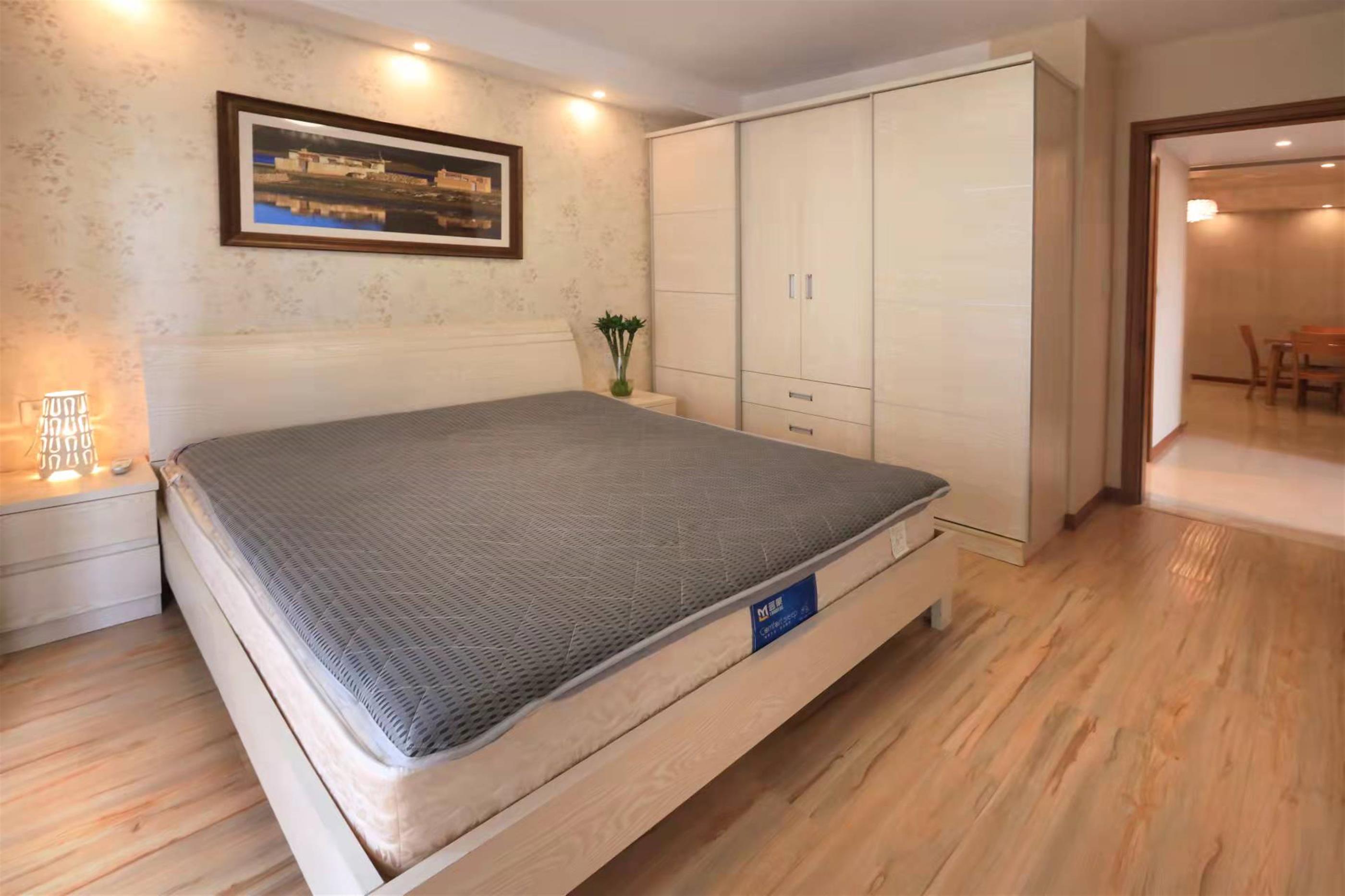 New mattress Spacious Modern Xintiandi 2BR for Rent in Shanghai