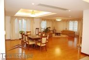 300 sqm 5br bright and huge penthouse in Pudong Lujiazui