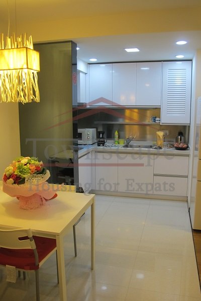 Cozy old apartment on Rui jin rd 1Br in French Concession