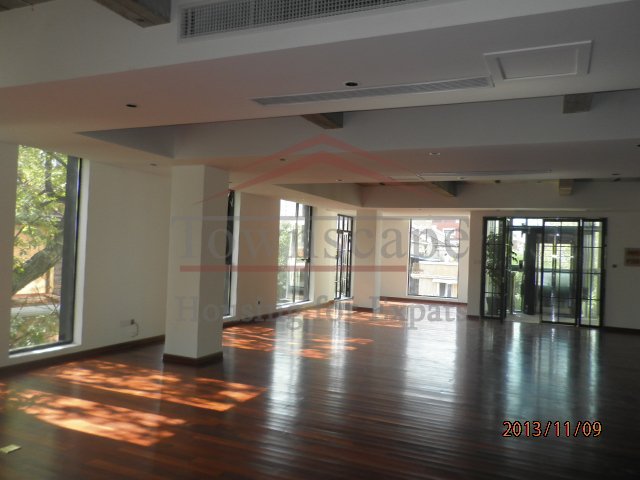 Bright office in Creative Industry Park ,Nr line 2/11