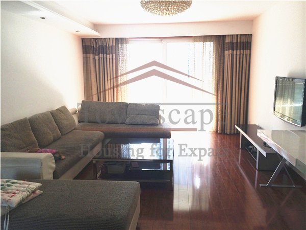 Big Bright 3BR apartment in Xintiandi area