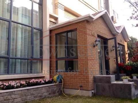 rent townhouse near international school at 13000rmb/mon Qing