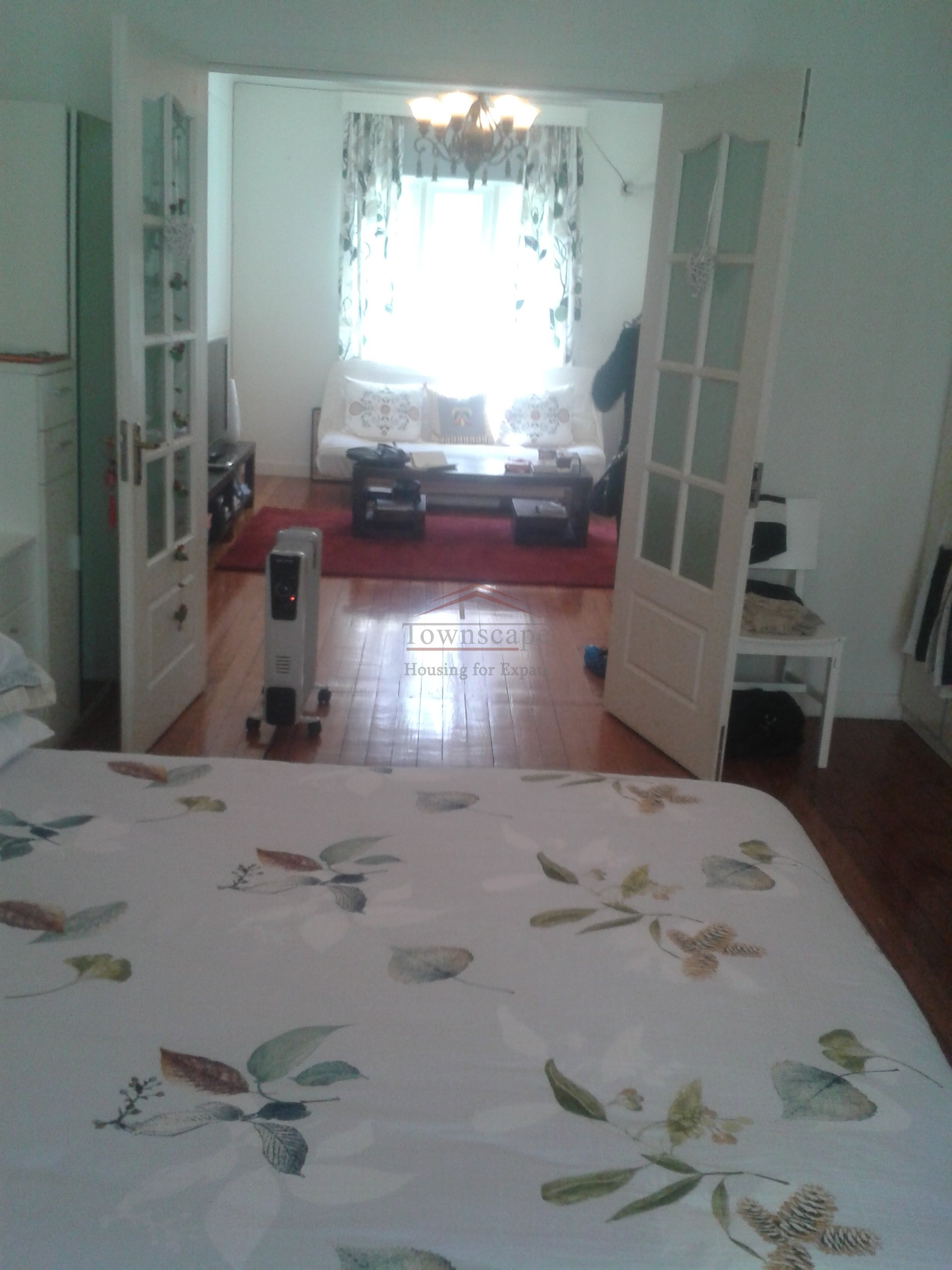 Nice 1Br in an old house,Nr line 1/7