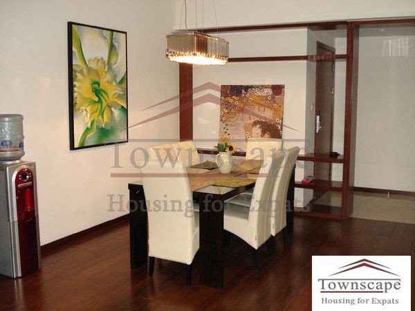 family 4 br apartment in Lujazui Yanlord garden complex