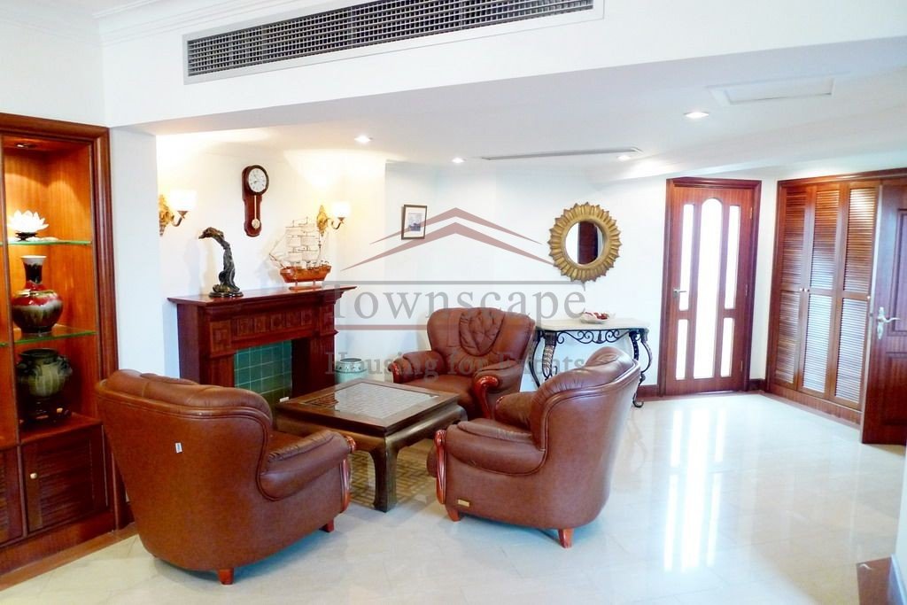 Gorgeous 215sqm apartment with terrace hongiao gubei