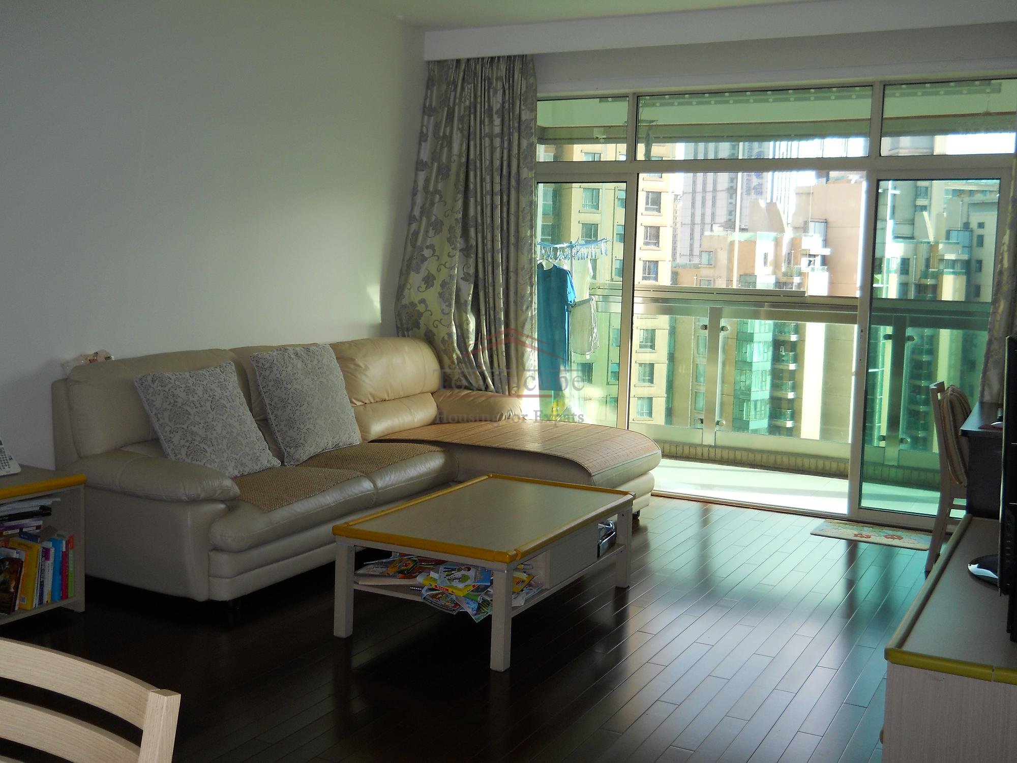 bright and modern 2br apartment ladoll international complex