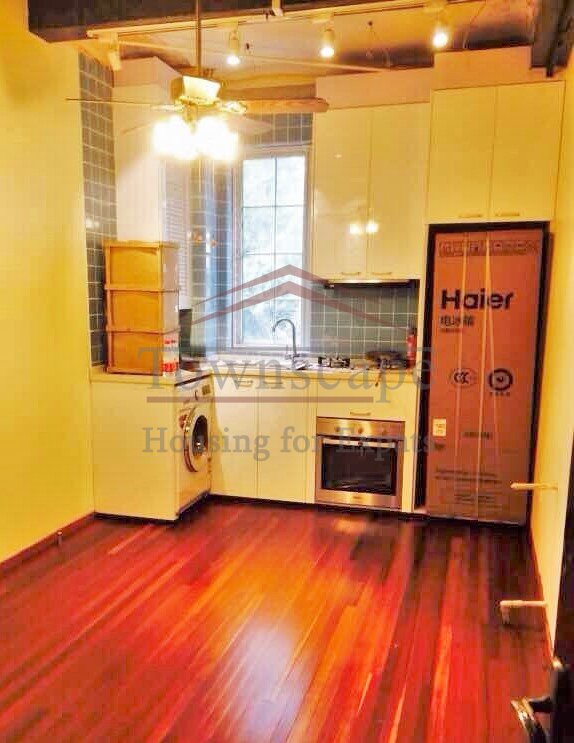 Stylish Bachelor Apartment in Former French Concession, near 