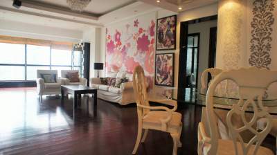 Large 4br family apartment in Central Shanghai
