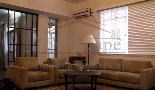 Hot single apartment on Huahai road