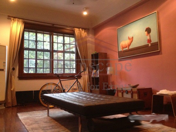 Stylish 2Br Apartment beside Jiaotong University Metro