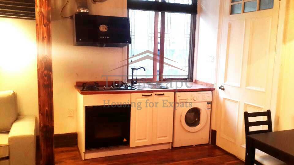 Lovely 1 BR Lane apartment in French Concession Tianzifang