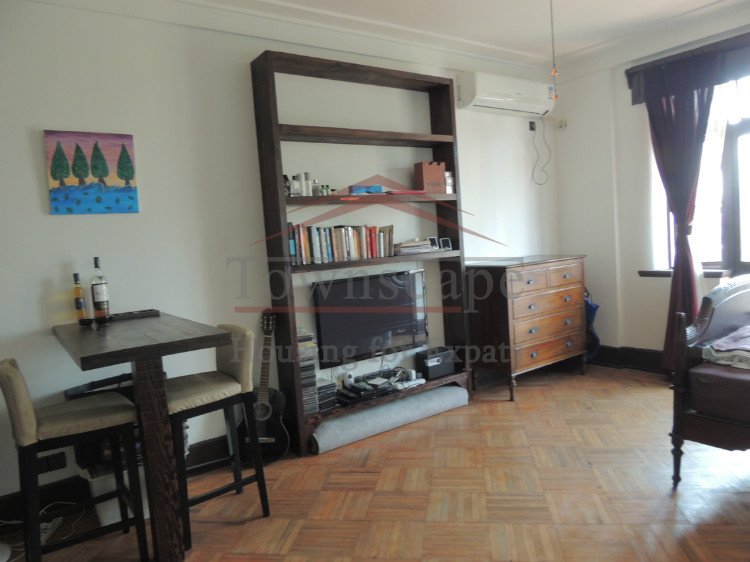 Spacious 1 bed apt French Concession Changshu rd station L1&7