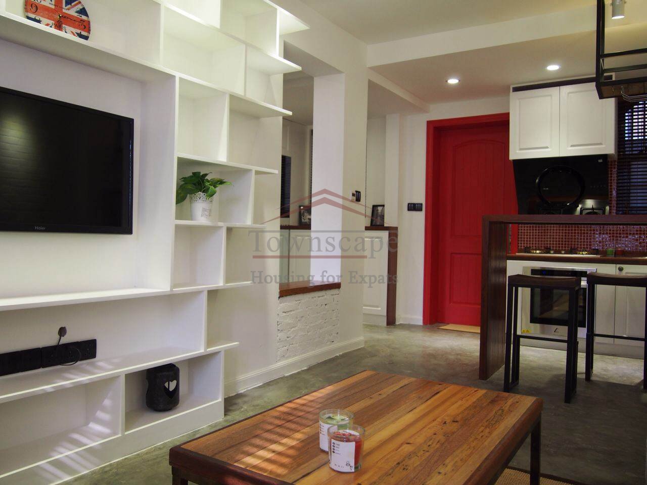 Fantastic 1 BR Lane house for rent in Jing An area