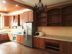 Excellent Lane House nr Jing'an Temple (4BR, 290sqm)
