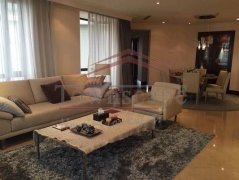 High-End Service Apartment beside Huashan Park