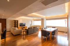 4BR Mansion with Top Service in West Nanjing Road