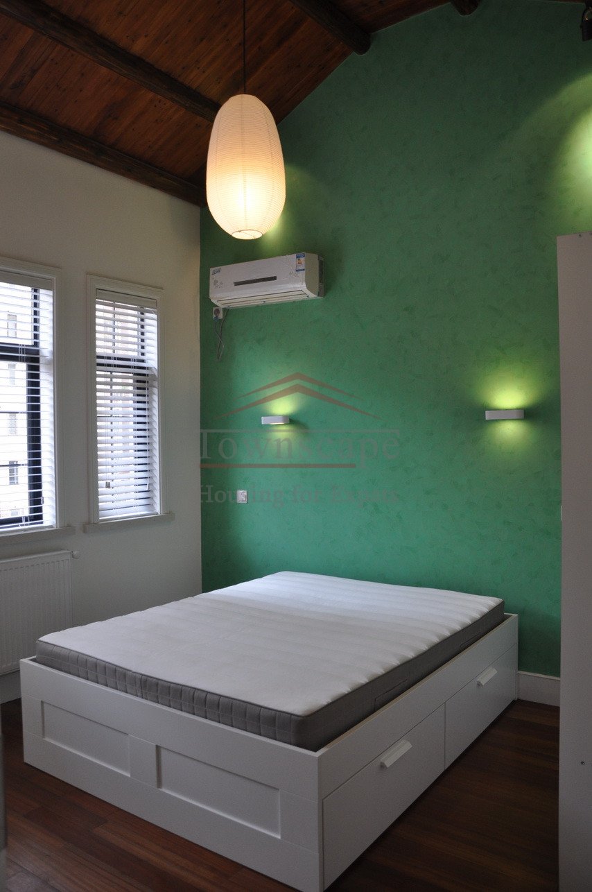  newly renovated duplex lane house with huge terrace and
