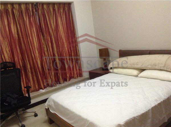  3 BR Central Park apt in Xintiandi near people square